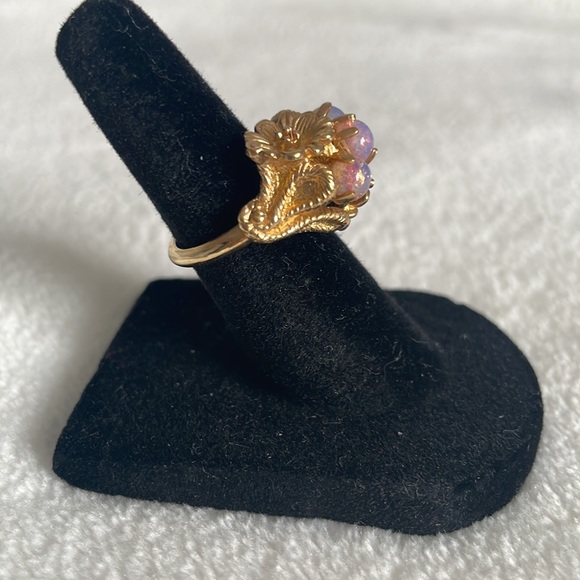 Vintage Avon Faux Opal Floral Ring - Picture 4 of 7